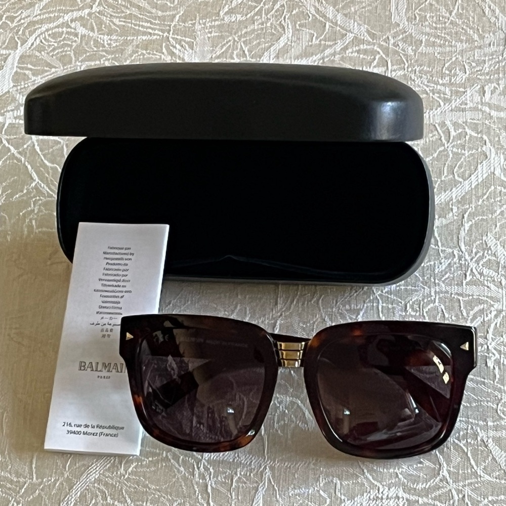 New! Balmain Paris Sunglasses + Case